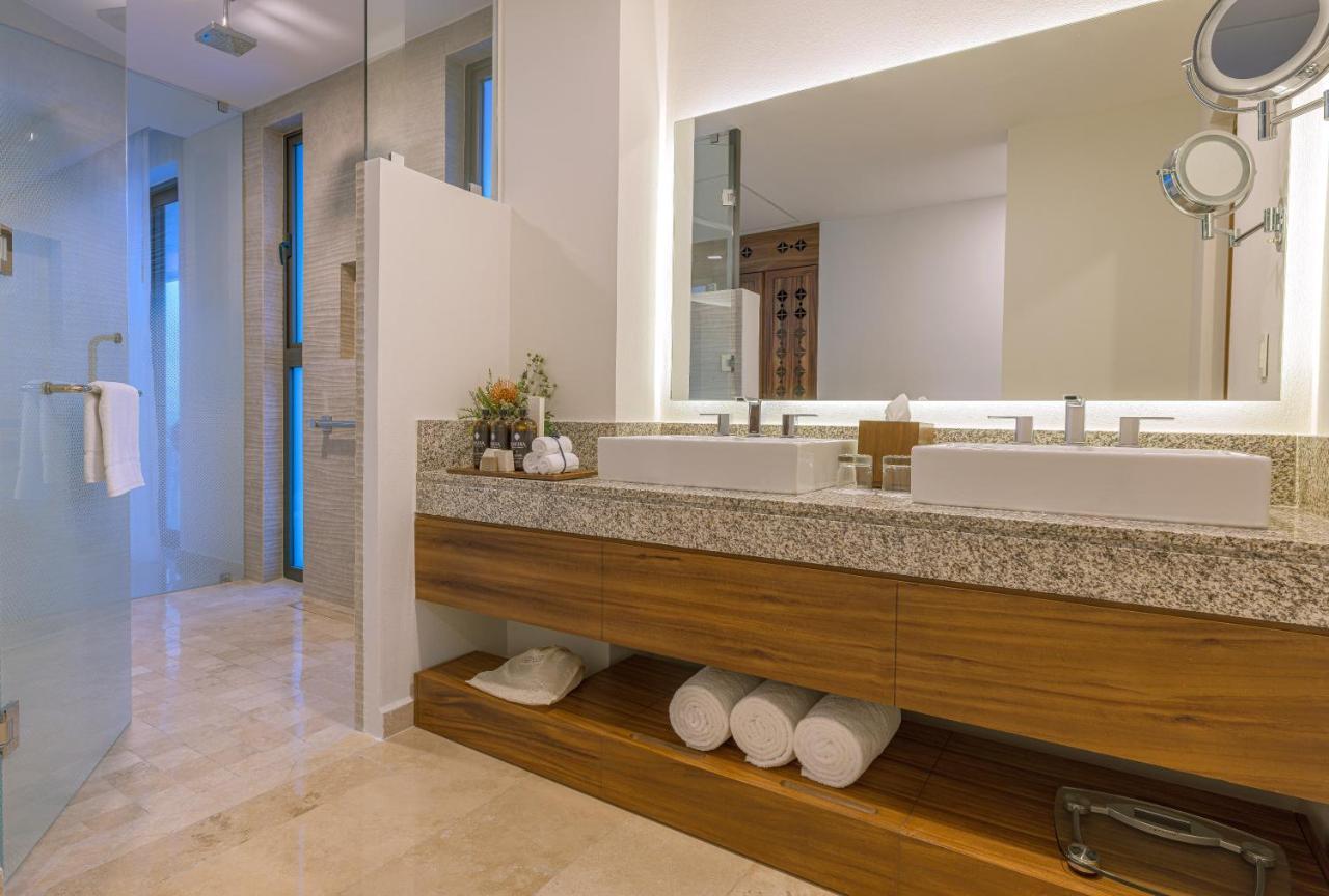 Suite Spa Bath