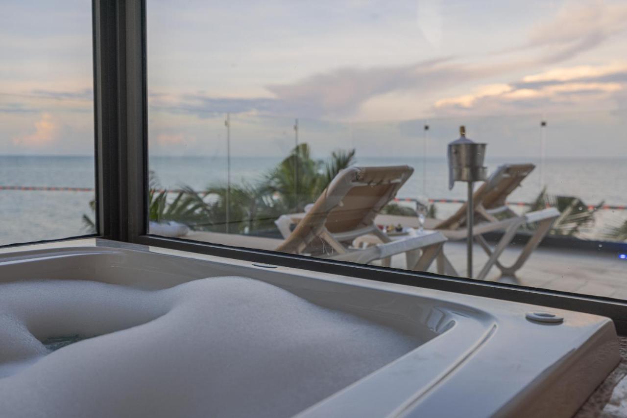 Suite Spa Bath